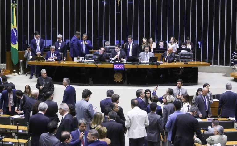 Congresso derruba veto sobre dispensa de revisão médico-pericial de aposentados por invalidez – Notícias