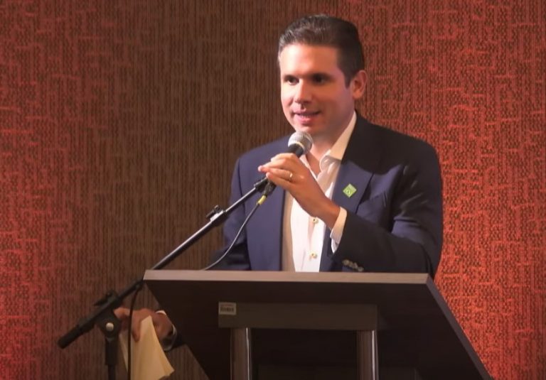 Motta reafirma compromisso da Câmara em aprovar propostas para reduzir custo Brasil – Notícias