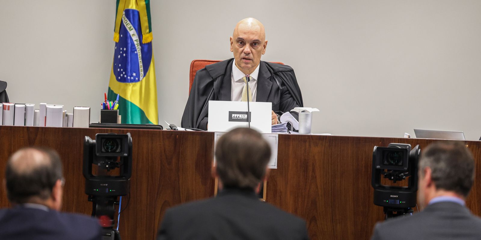 Moraes diz que não vai admitir tumulto processual na ação do golpe