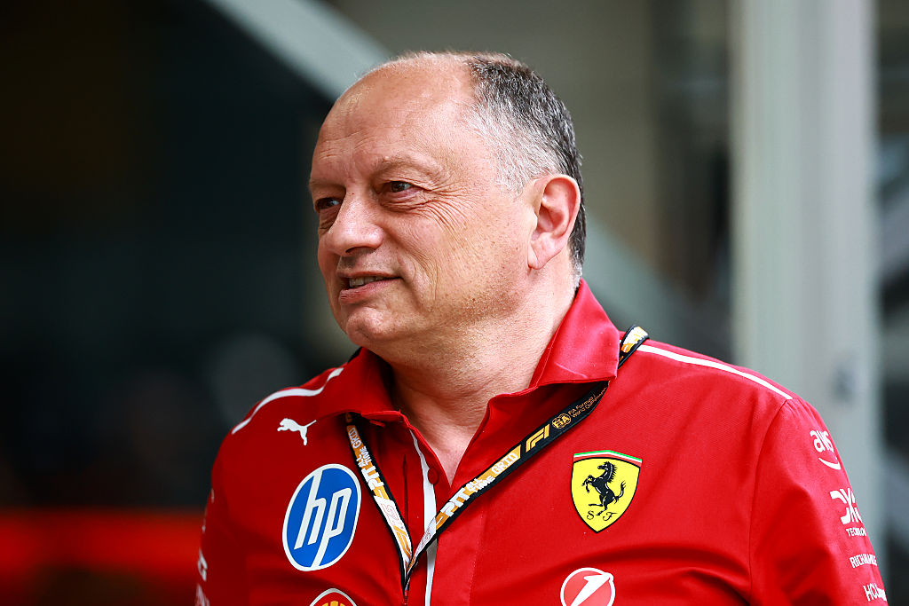 A Ferrari trava o vasseur com extensão de contrato de vários anos