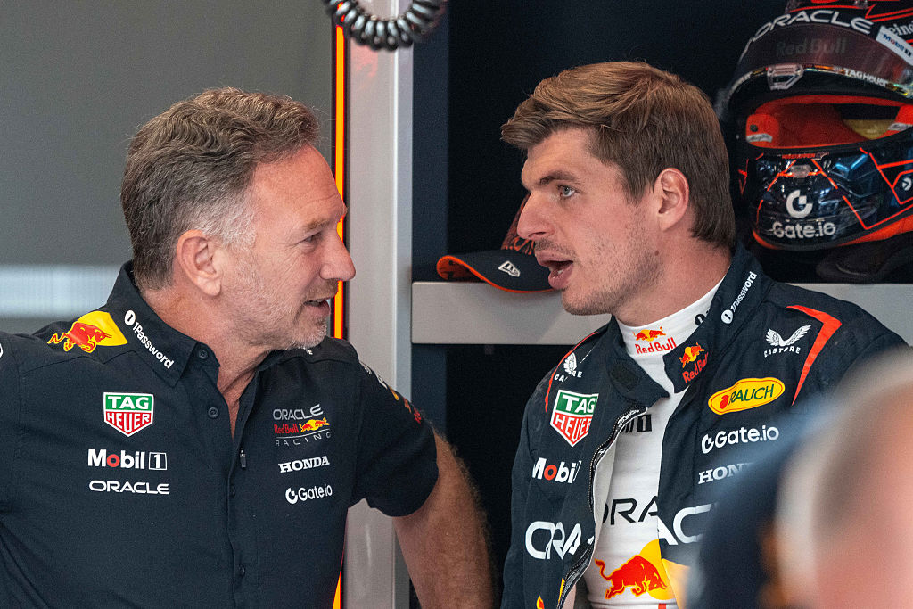 Red Bull deve planejar o futuro além de Verstappen, Horner admite