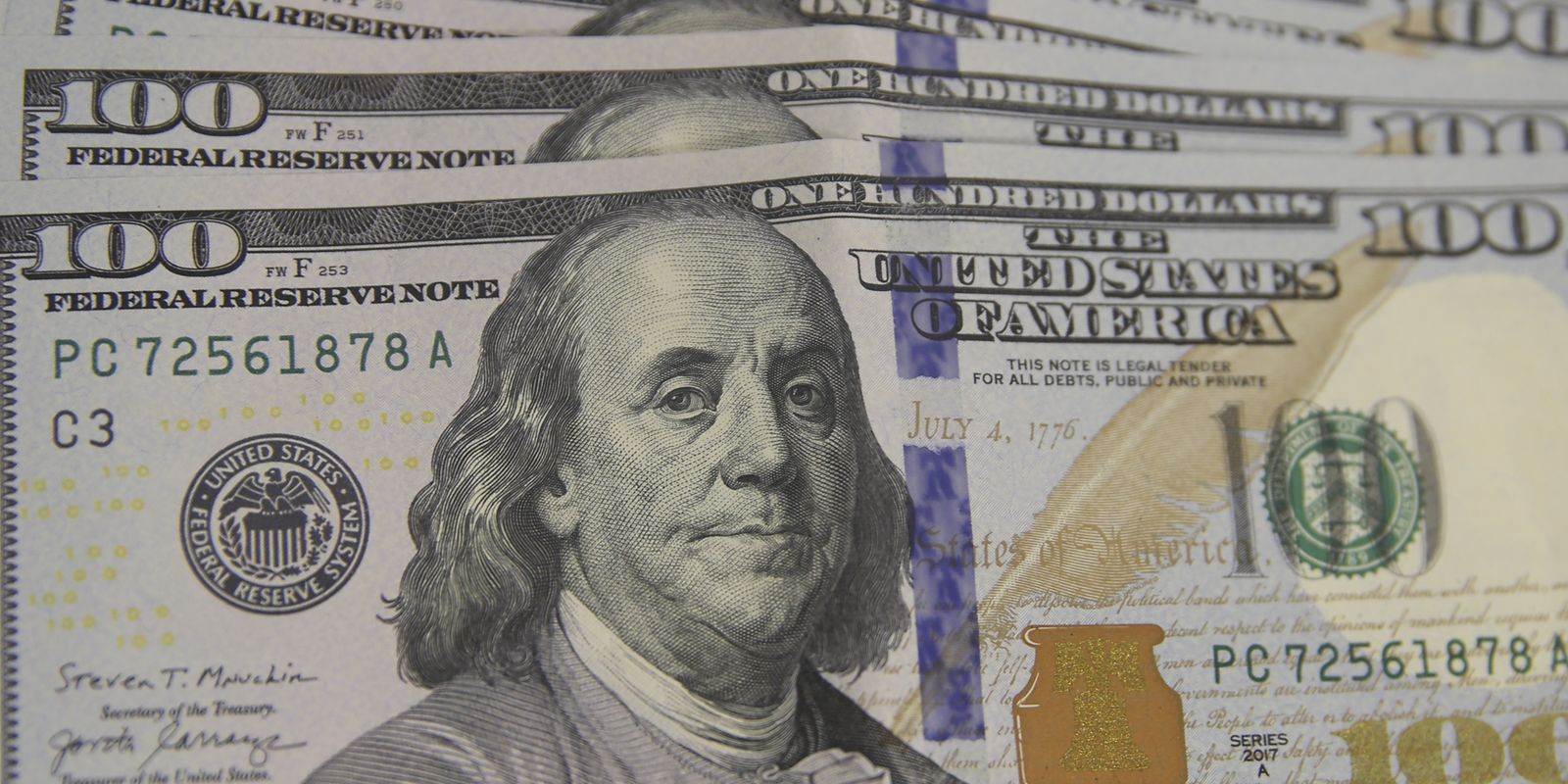 Dólar cai para R$ 5,43 e atinge menor valor desde setembro