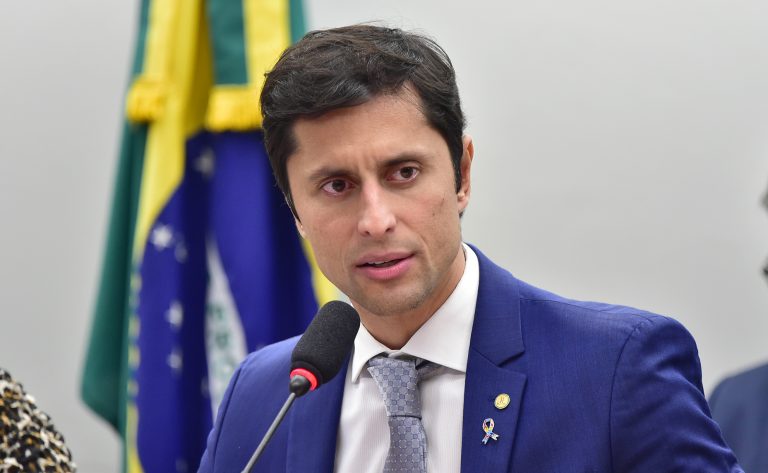 Comissão aprova novas regras para proteção de consumidores endividados – Notícias