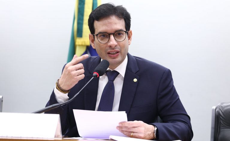 Proposta amplia limite de receita bruta para transportador de cargas MEI – Notícias