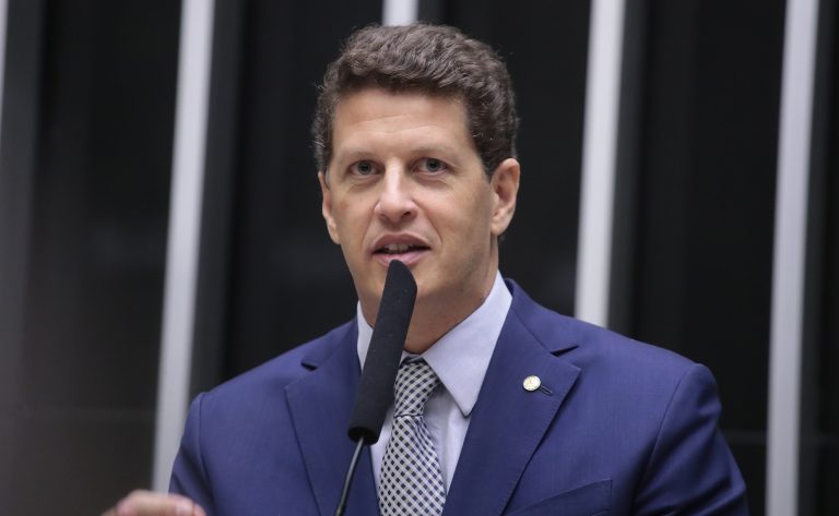 Comissão aprova projeto que isenta produtor rural de culpa por incêndio vizinho – Notícias