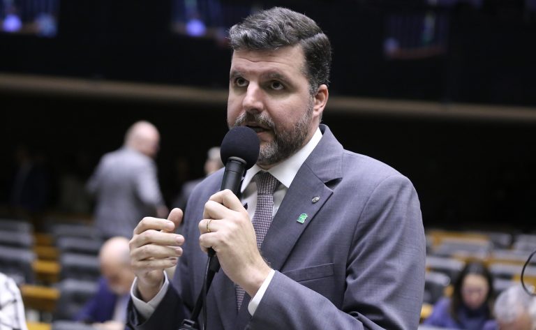 Comissão aprova projeto que suspende participação do MST em conselho do governo – Notícias