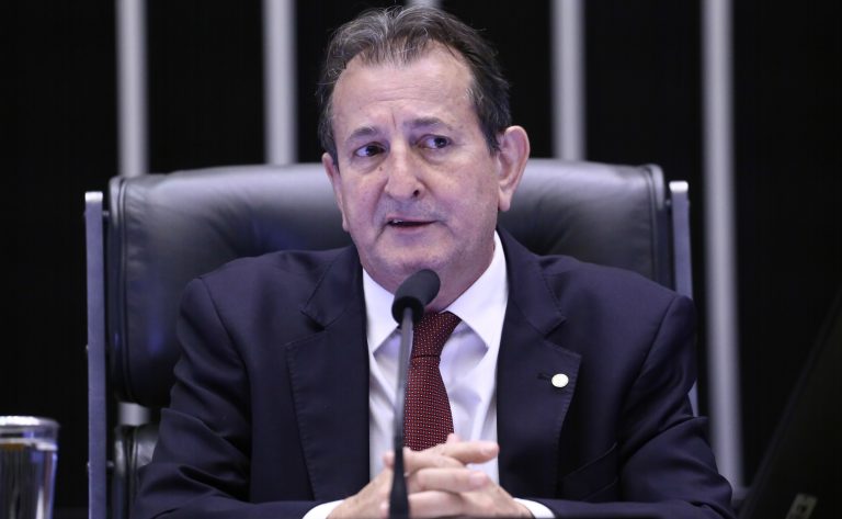 Comissão aprova proibição do uso de fipronil na pulverização de folhas de plantas – Notícias