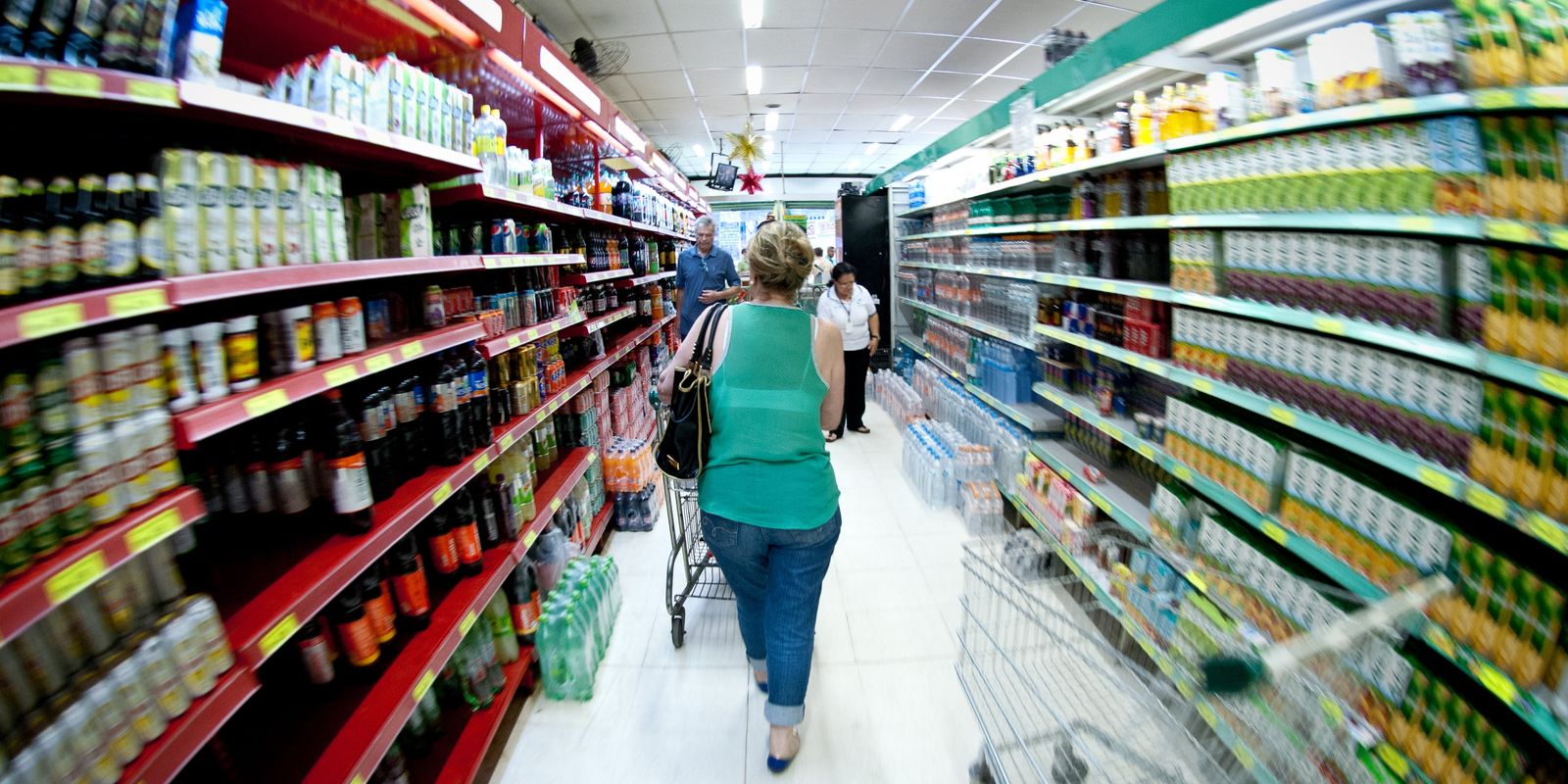 Preço da cesta básica cai em 15 das 27 capitais em julho