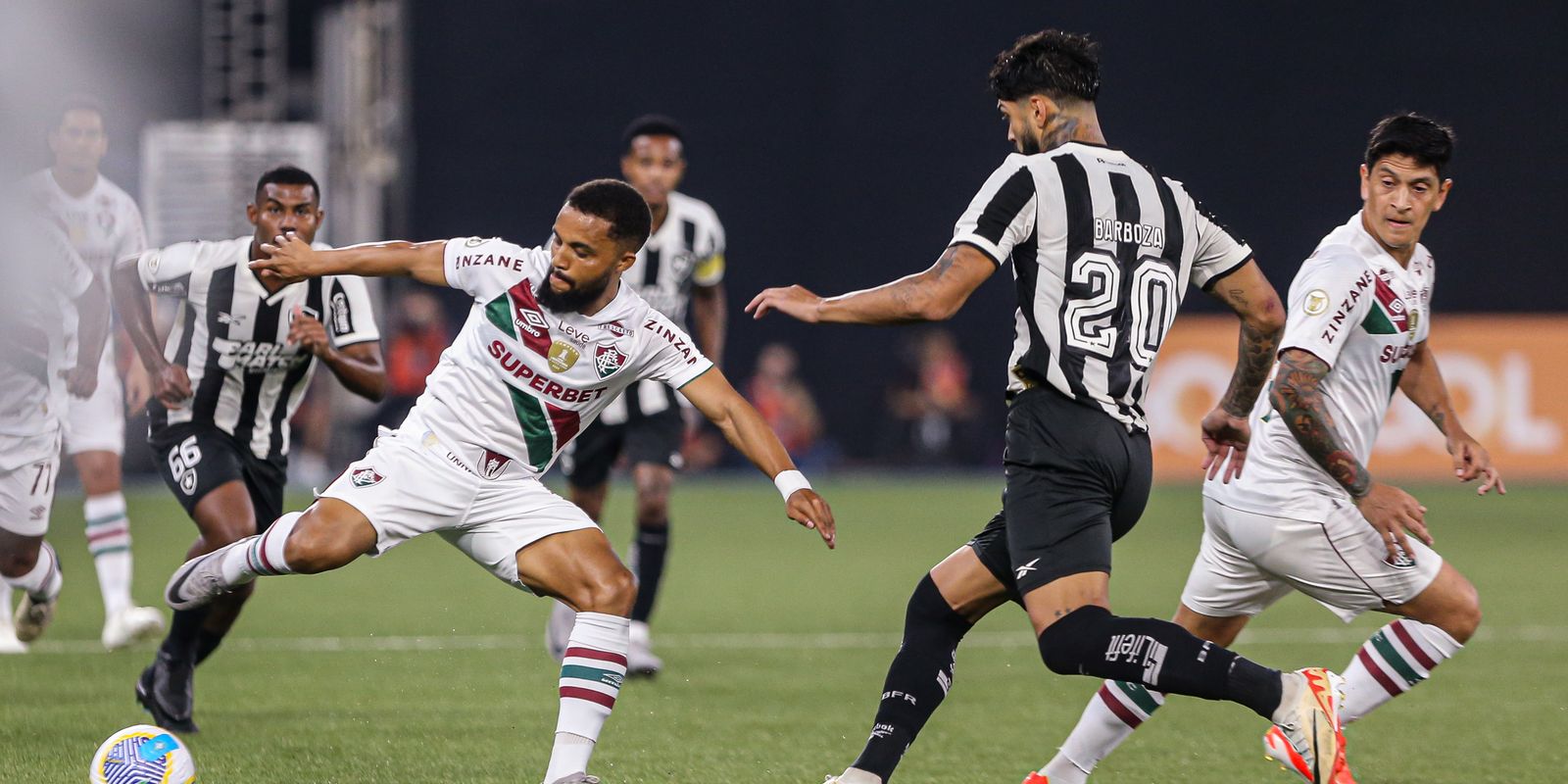 Brasileirão: Nacional transmite duelo entre Fluminense e Botafogo hoje
