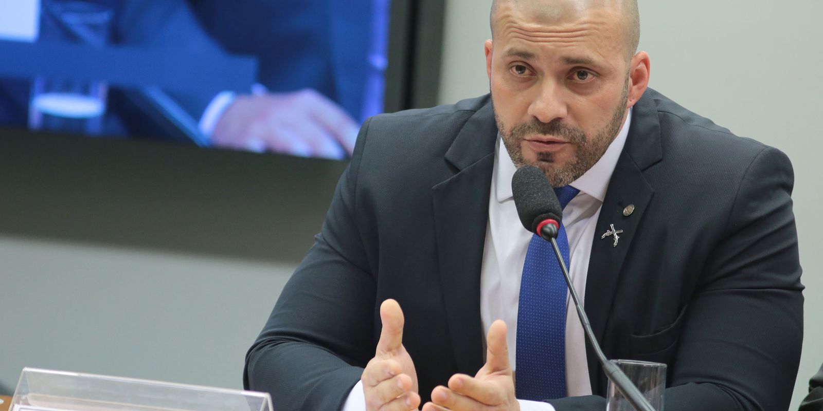 Moraes autoriza progressão de Daniel Silveira para regime aberto