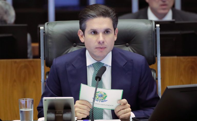 Hugo Motta quer levar Imposto de Renda ao Plenário na próxima semana – Notícias