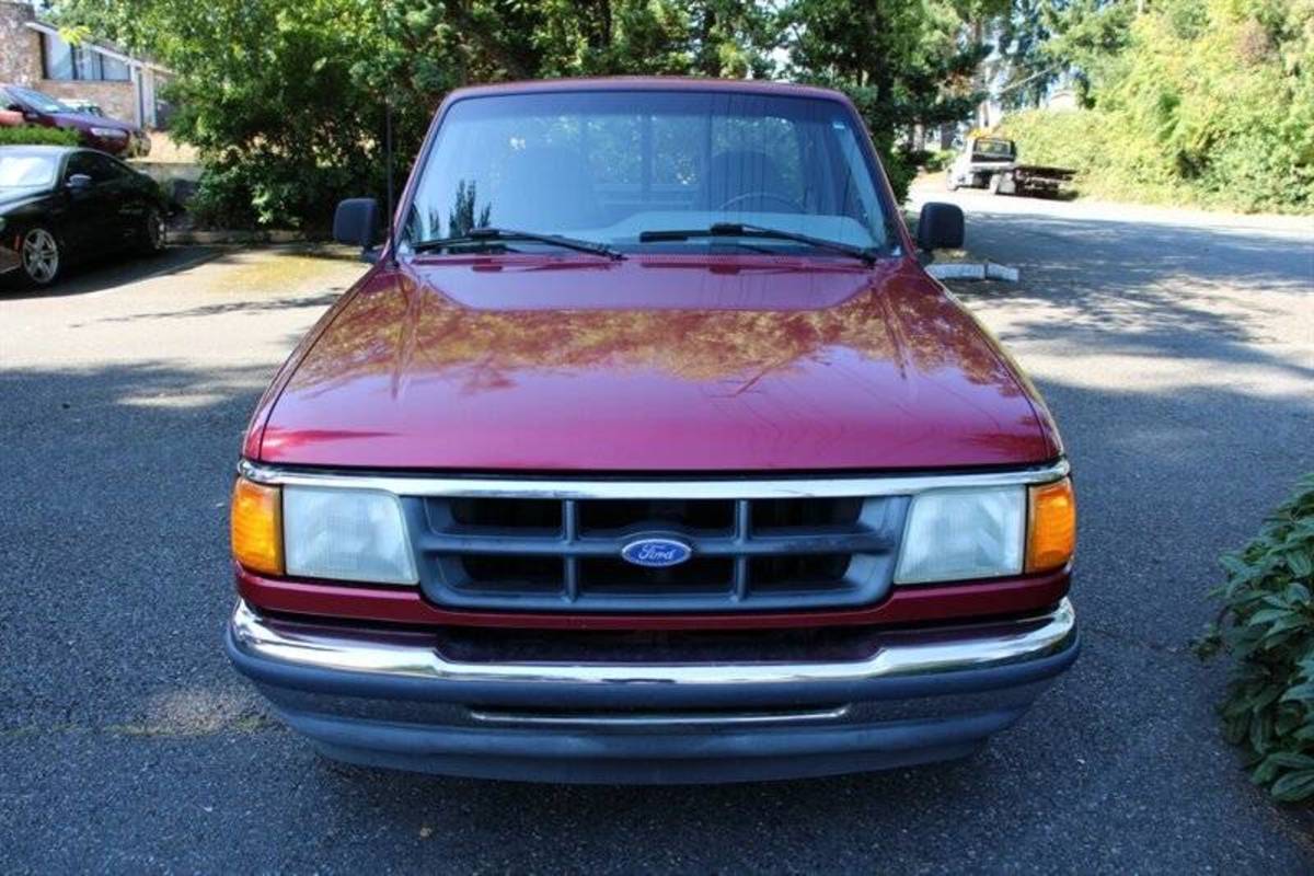 Mantenha as coisas simples com este Ford Ranger XL 1994