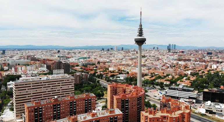 Peritos pedem a Espanha aprovar lei sobre roubo de bebês no século passado