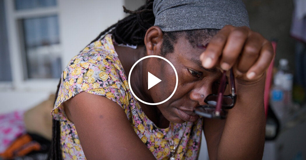 As famílias jamaicanas dilaceradas pelo furacão Melissa