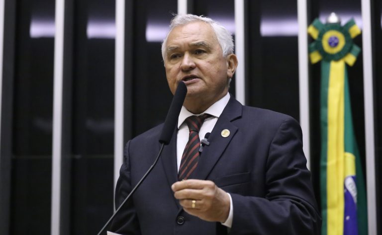 Câmara aprova projeto que autoriza governo a doar helicópteros antigos ao Paraguai e ao Uruguai – Notícias