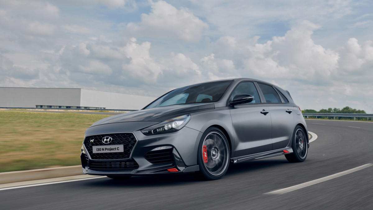 Hyundai não venderá o novo i30 N aqui, mas um retorno do Veloster N já pode estar em andamento