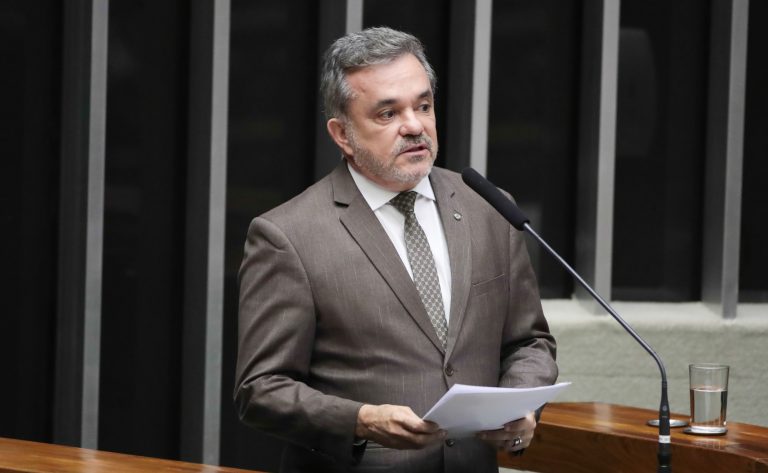 Comissão aprova multa para grande empresa que atrasa pagamento a fornecedor – Notícias