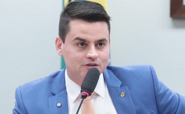 Adiado debate sobre falta de energia elétrica nos municípios brasileiros – Notícias