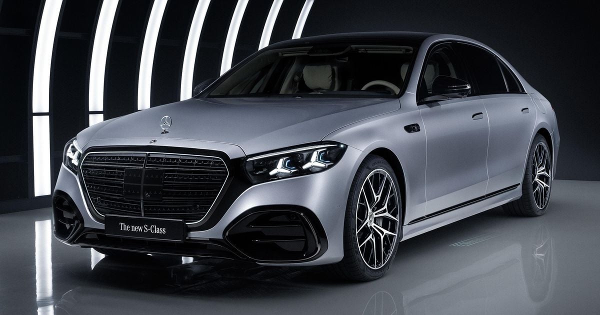 2026 Mercedes-Benz S-Class revelado com estrelas nos olhos