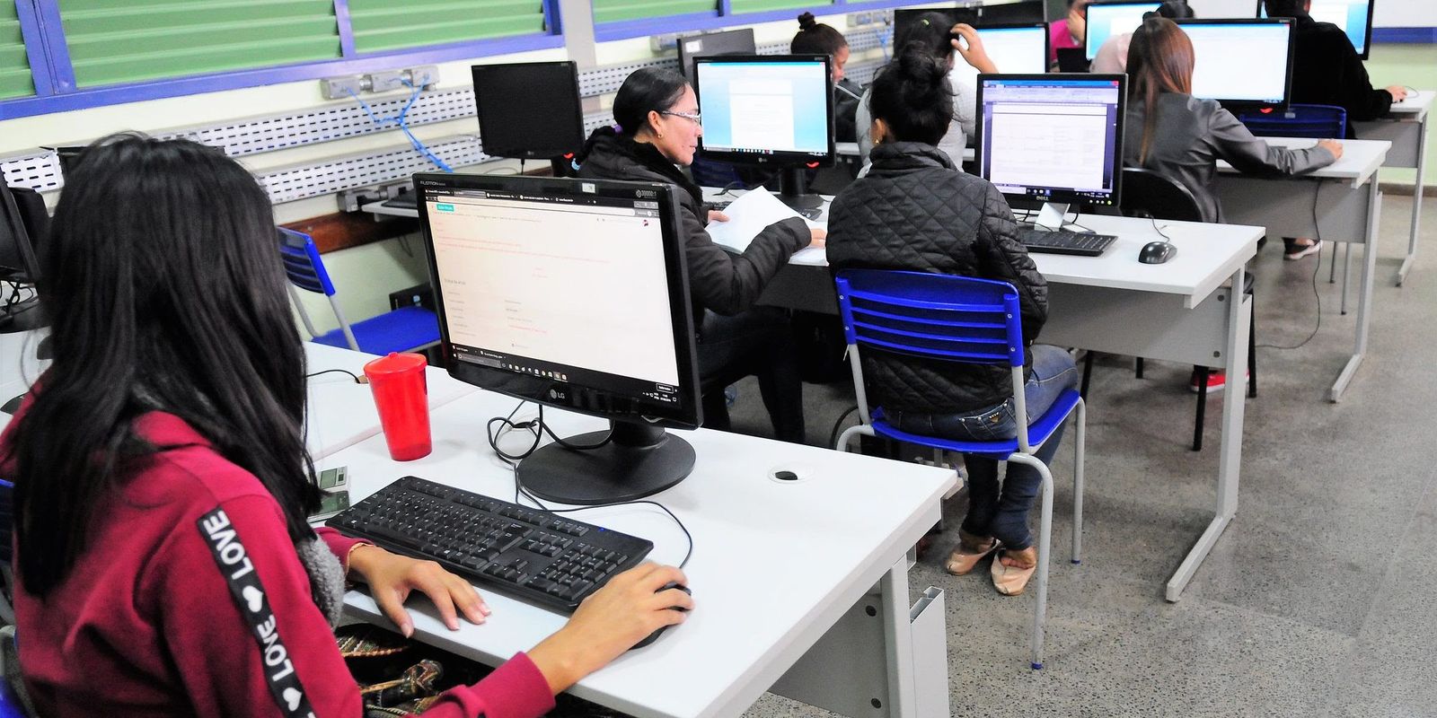 Empresas vão poder abater dívidas se conectarem faculdades à internet