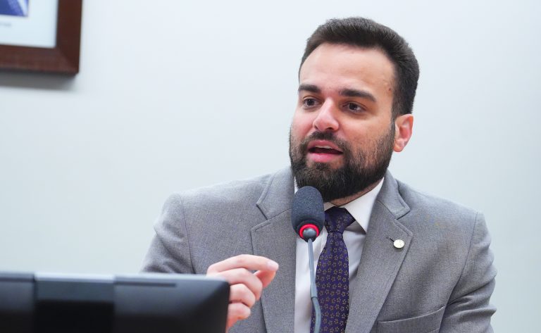 Comissão propõe que atletas fiquem com 50% dos direitos de imagem em apostas esportivas – Notícias