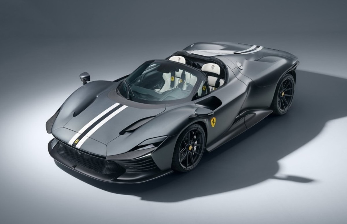 Ferrari Daytona SP3 finalmente parece um hipercarro V12 adequado