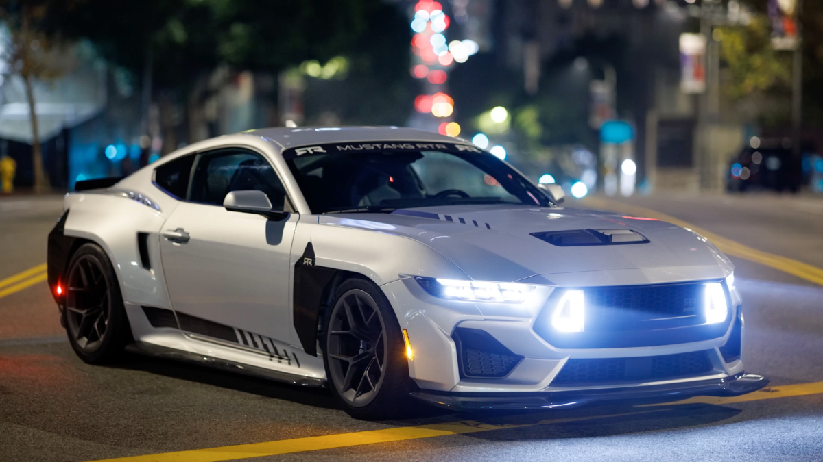 Este Mustang RTR manual produz mais potência que o GTD pela metade do preço