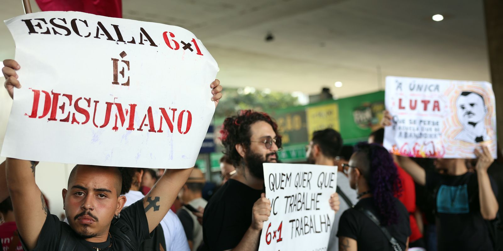 Oito em cada 10 brasileiros de até 40 anos defendem fim da escala 6×1
