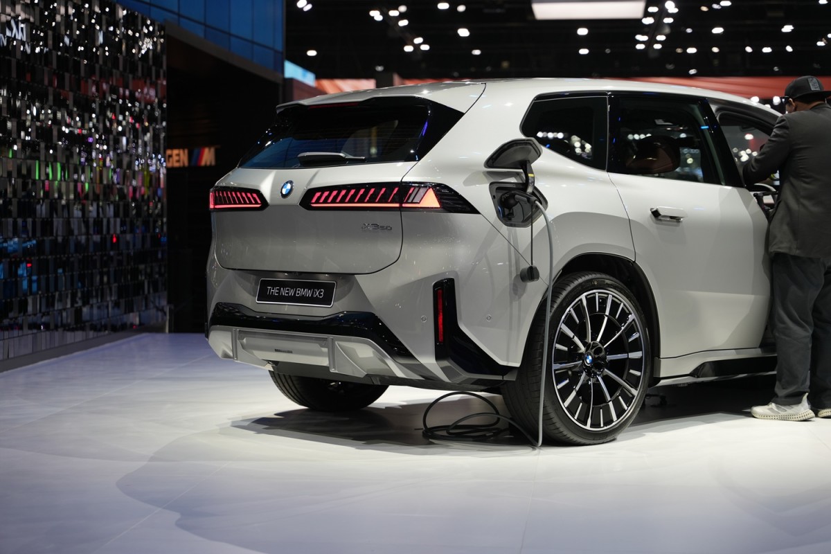 Não gostei do novo BMW iX3 até vê-lo pessoalmente