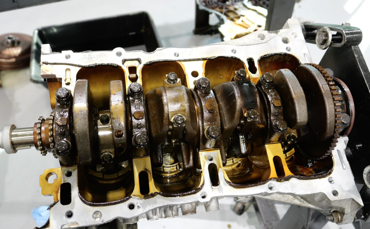 O problemático motor Theta da Hyundai atinge 180.000 milhas – Teardown revela o porquê