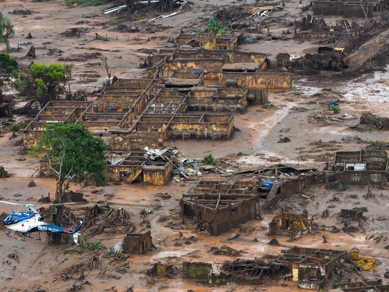 Comissão debate acordo de reparação aos atingidos pela tragédia de Mariana – Notícias