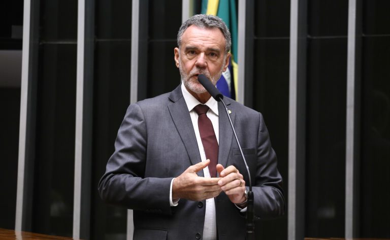 Câmara aprova projeto que regulamenta percentual de cacau em chocolates – Notícias