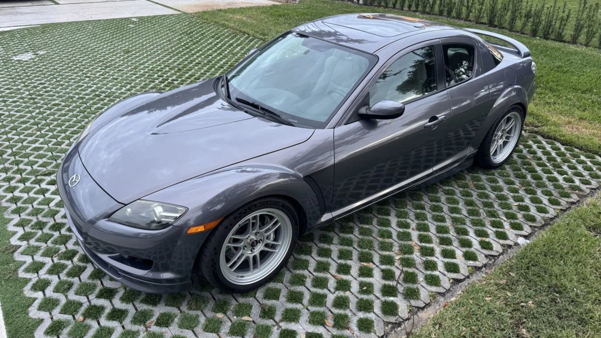 Por que este Mazda RX-8 com motor Camaro funciona tão bem