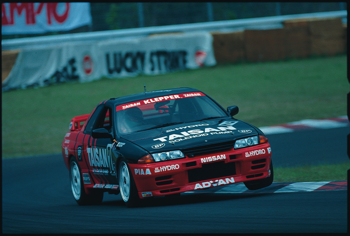 Como o motor RB26DETT da Nissan transformou o R32 GT-R em Godzilla