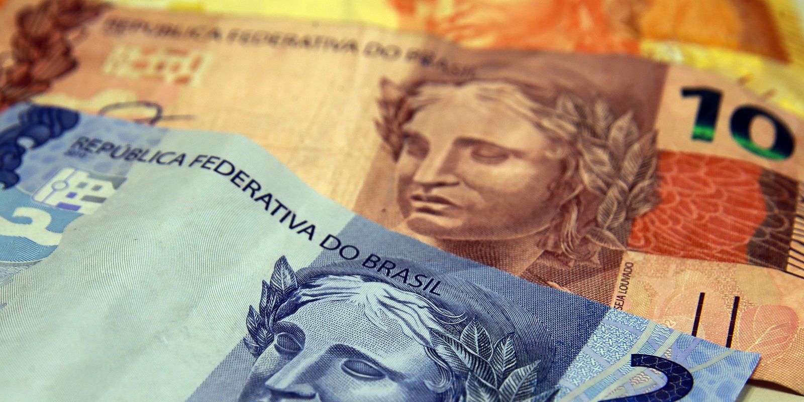 Envio de declaração do IR começa na próxima semana; veja regras