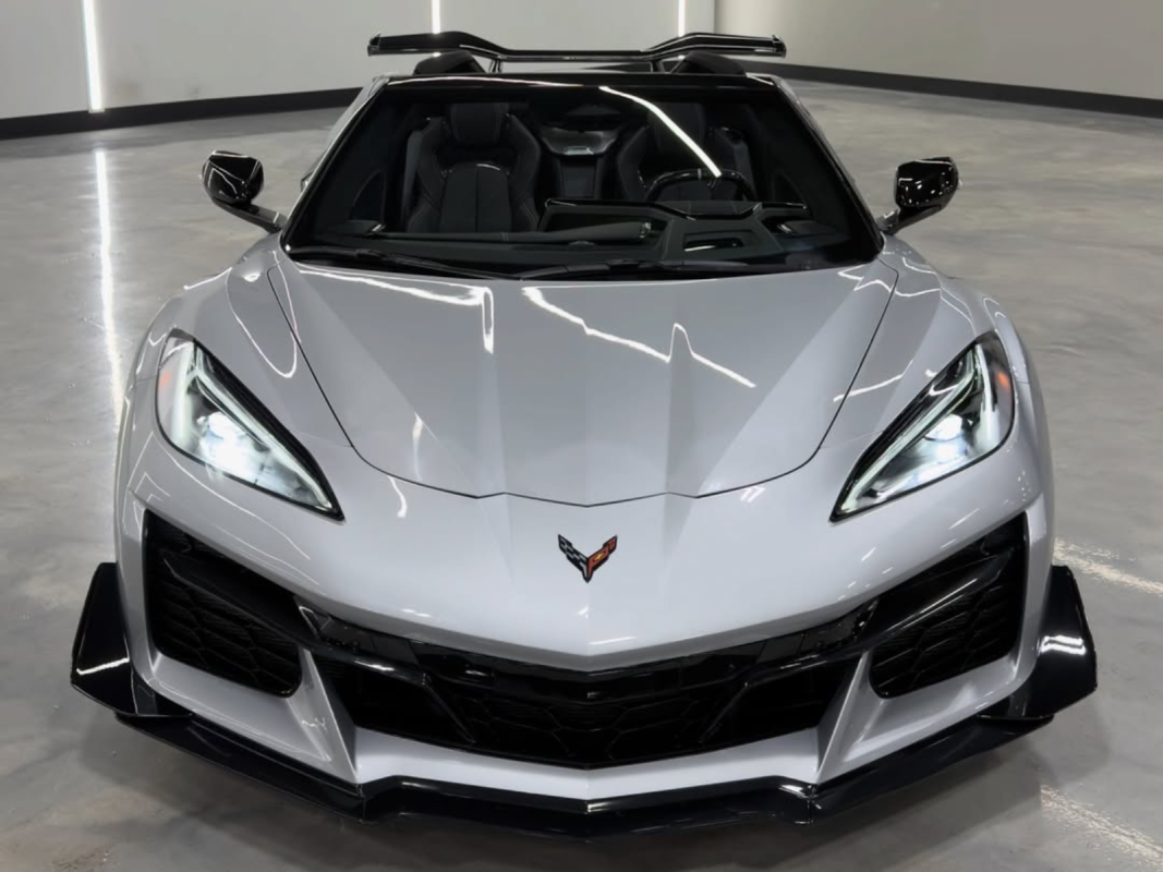 Este Corvette Z06 está sendo vendido por US$ 40.000 acima do MSRP