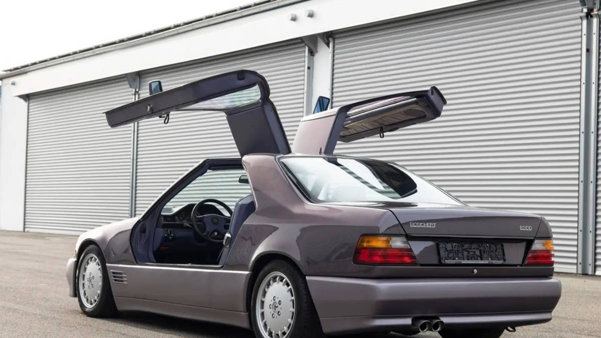 Este Mercedes Gullwing único dos anos 80 parece um sonho febril que se tornou realidade