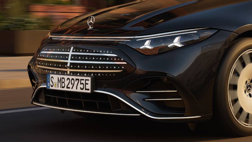 2027 Mercedes EQS estreia com alcance de 575 milhas, direção Yoke e nova grade ousada