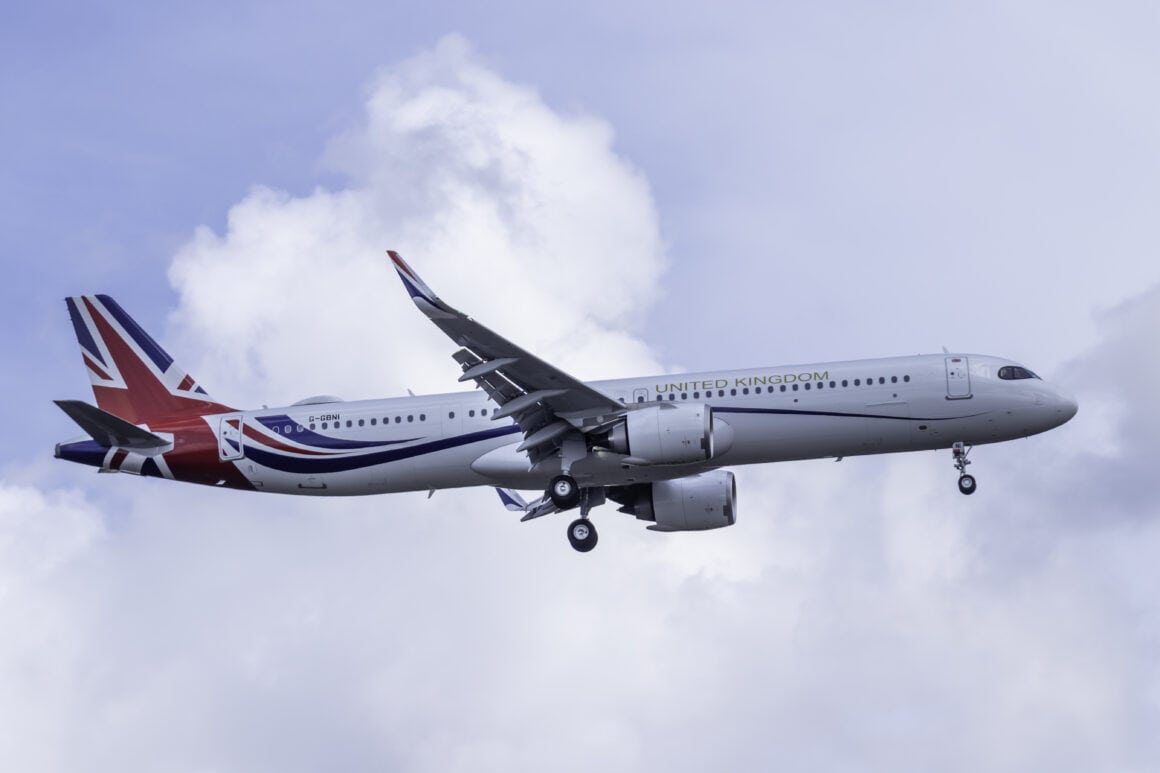 Impressionante Royal British Airbus A321neo chega a Washington para visita histórica de estado