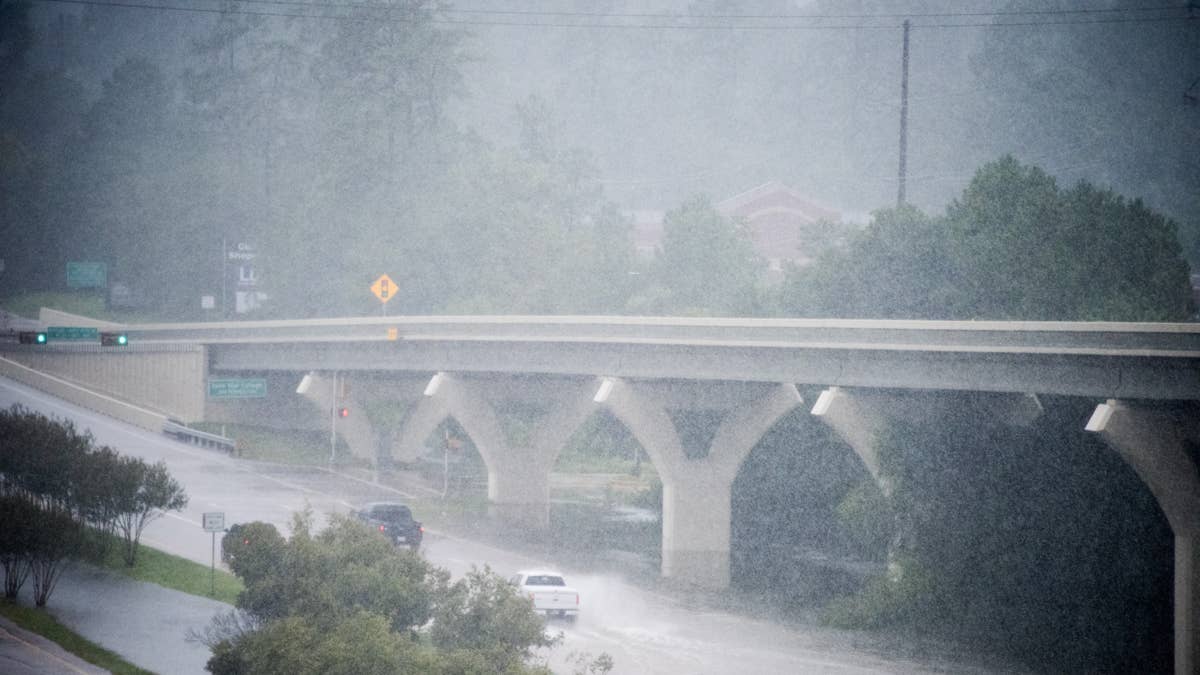 Aviso de tempestade de primavera: tornados, granizo do tamanho de uma bola de beisebol e ventos de 70 MPH ameaçam I-35 e I-44 no Texas e Oklahoma neste fim de semana