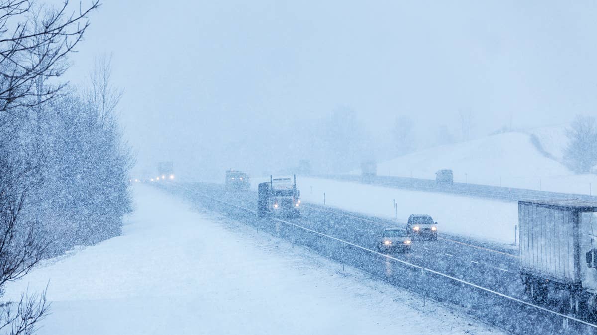 Alerta de tempestade de inverno: até 4 pés de neve e rajadas de 90 MPH ameaçam rodovias em toda a Califórnia