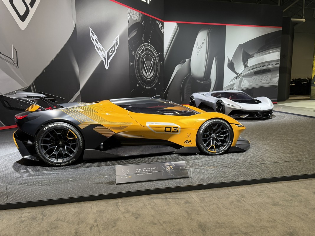 Vimos de perto os conceitos do hipercarro Wild Corvette da Chevy