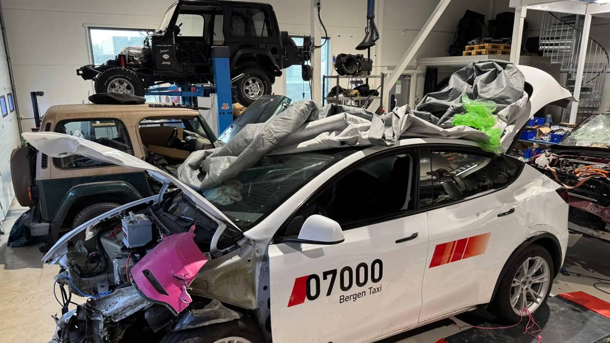 Uma falha do Tesla ficou mais complicada depois que dados importantes desapareceram