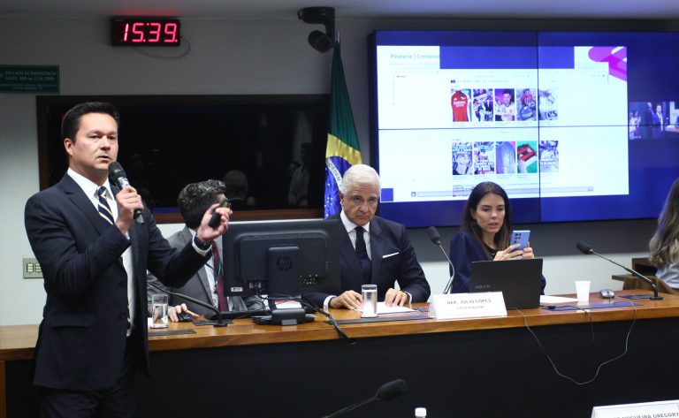 Produtos esportivos falsificados já respondem por 34% do mercado, diz representante do setor – Notícias