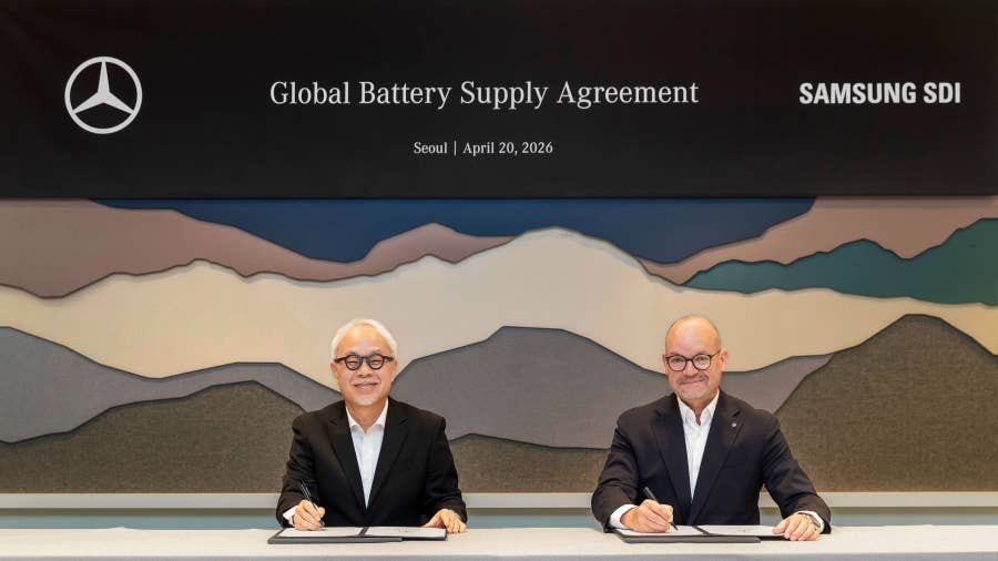 O acordo de US$ 6,8 bilhões da Mercedes com a Samsung é sobre sobrevivência