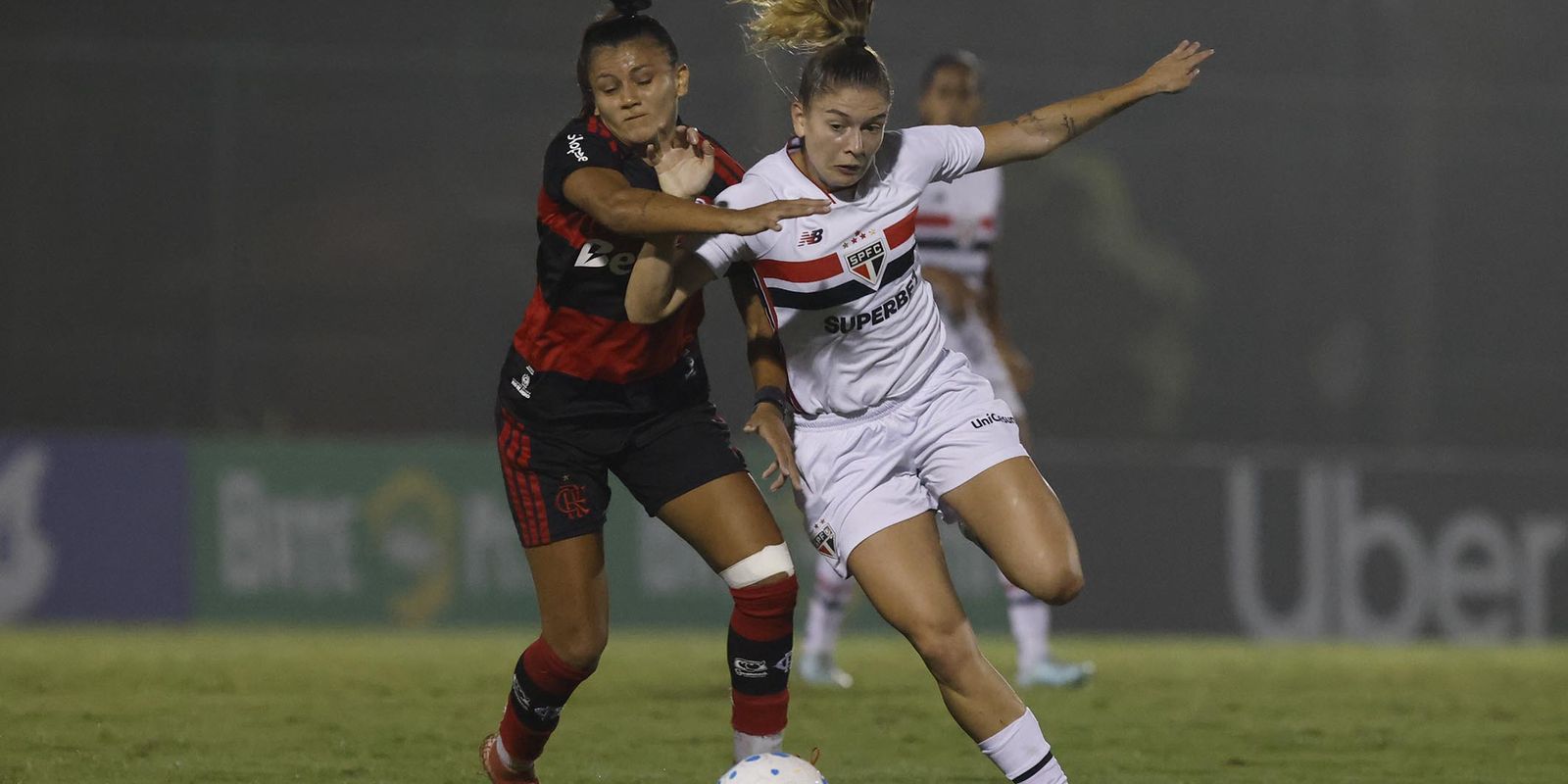 BR Feminino: São Paulo vence Flamengo para assumir vice-liderança