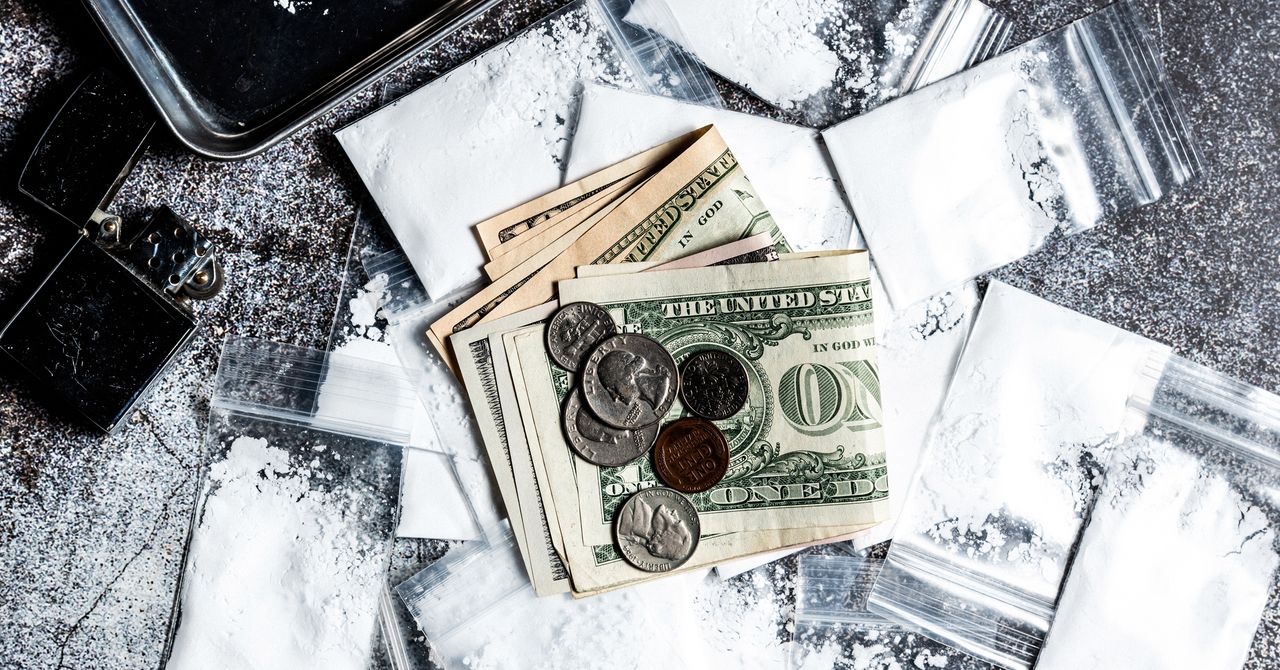 Esses anúncios do Instagram parecem vender acessórios de cocaína