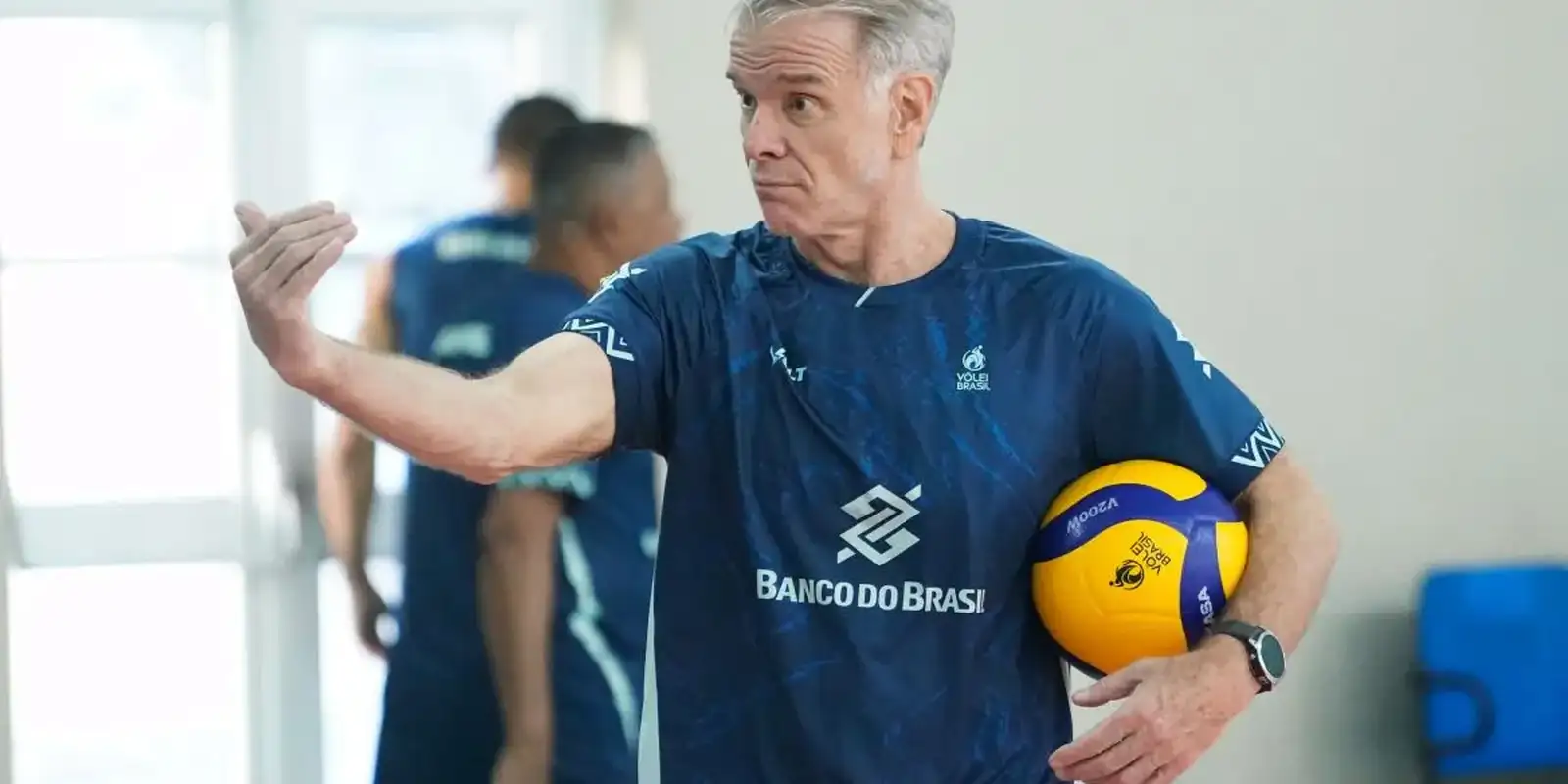 Bernardinho anuncia os inscritos do Brasil na Liga das Nações de Vôlei