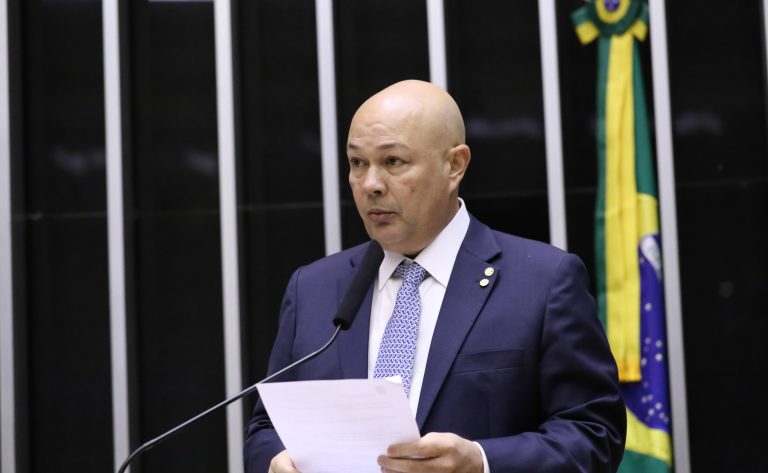 Comissão debate projeto que cria regras para contratos entre fornecedores e distribuidores – Notícias