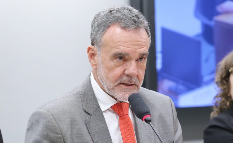 Relator critica uso do FGTS para pagamento de dívidas; confira entrevista – Notícias